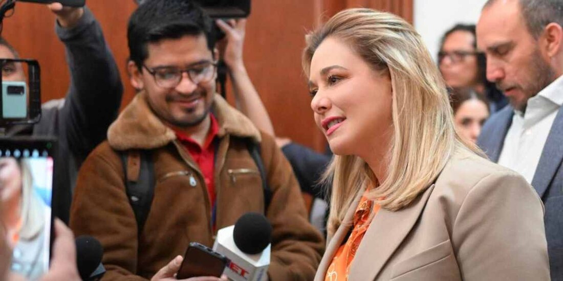 Que Sheinbaum se cuide de Javier Corral, porque es un farsante y un simulador: Maru Campos.