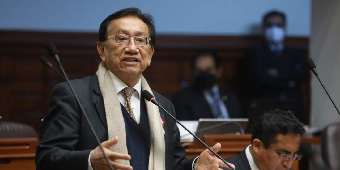 Balcázar se convierte en presidente provisional de Perú