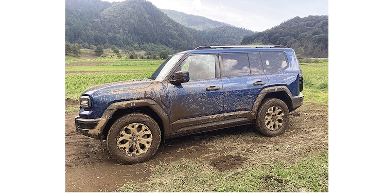 Jetour G700, SUV híbrido con capacidad todoterreno