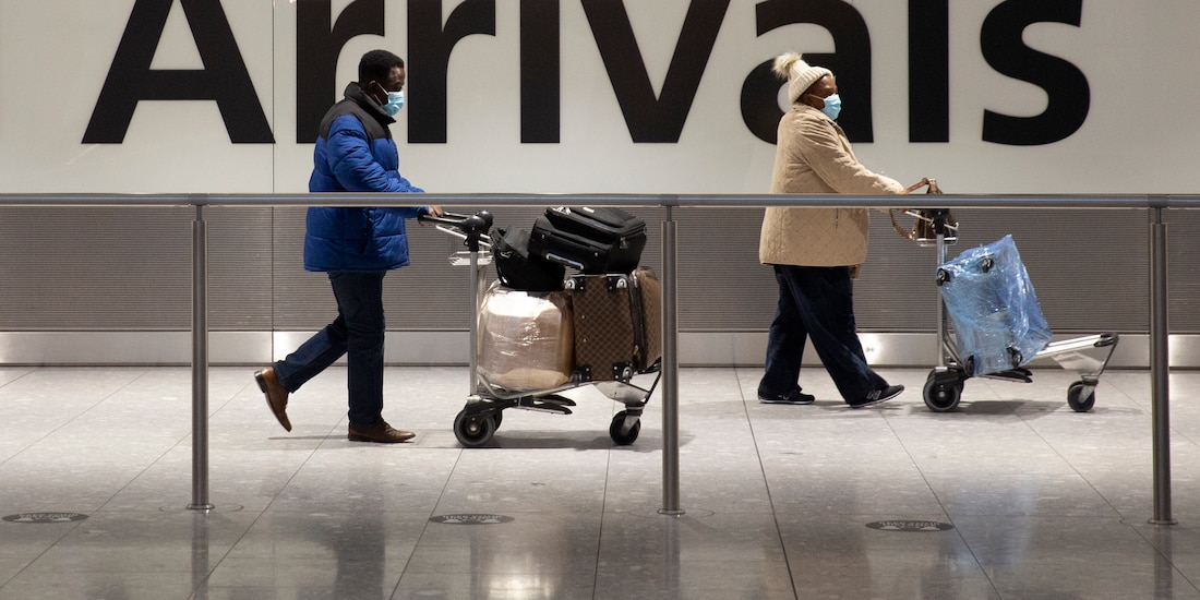 Pasajeros del Aeropuerto Heathrow de Londres el 26 de enero del 2021.