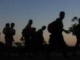 México advierte a migrantes venezolanos que no formen caravanas