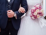 Pareja detiene boda al enterarse que son hermanos