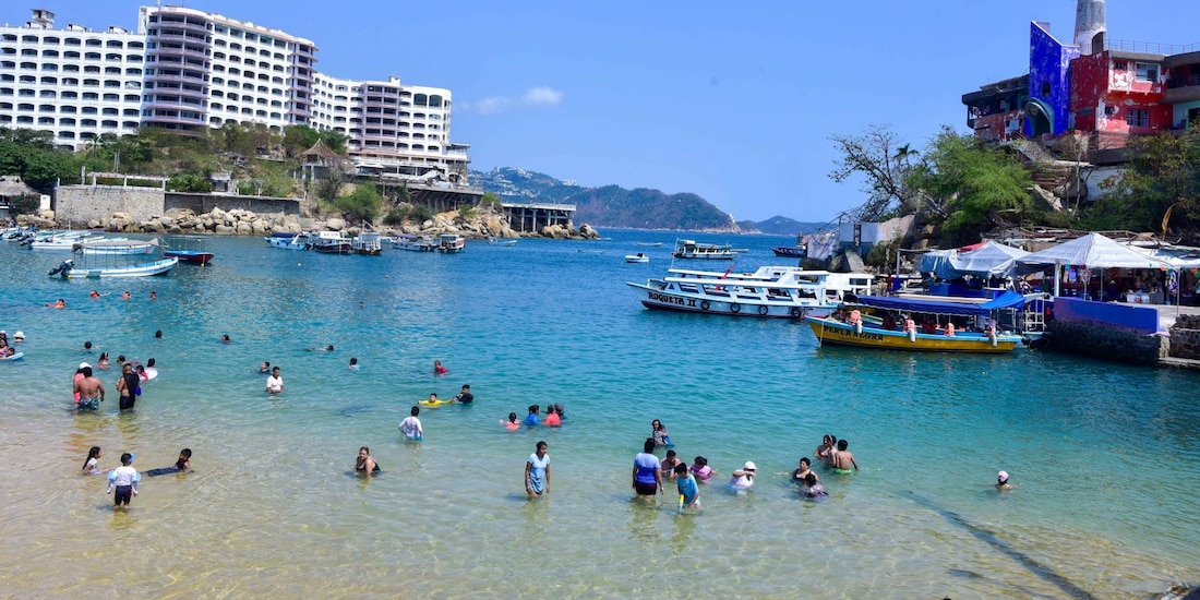 Playas de Acapulco y ruta México-Cuernavaca, las más transitadas por capitalinos.