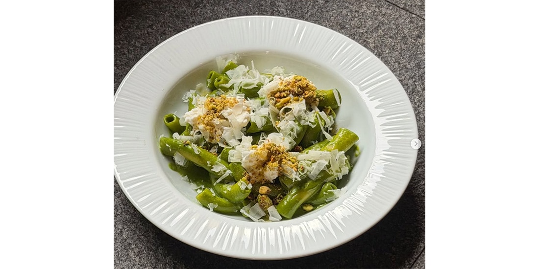 Pasta pesto pistache y stracciatella.