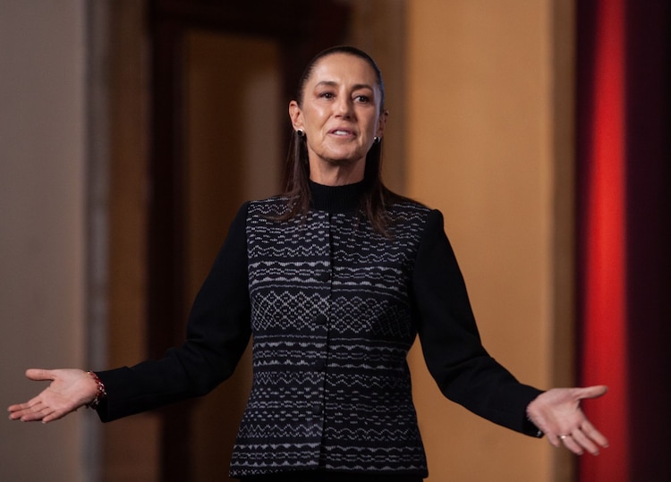 Claudia Sheinbaum Pardo, presidenta de México durante conferencia de prensa en Palacio Nacional