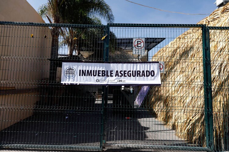 Así luce este domingo el bar Cantaritos en Querétaro, el cual sufrió un ataque armado que dejo al menos 10 personas fallecidas y ocho más heridas de gravedad.