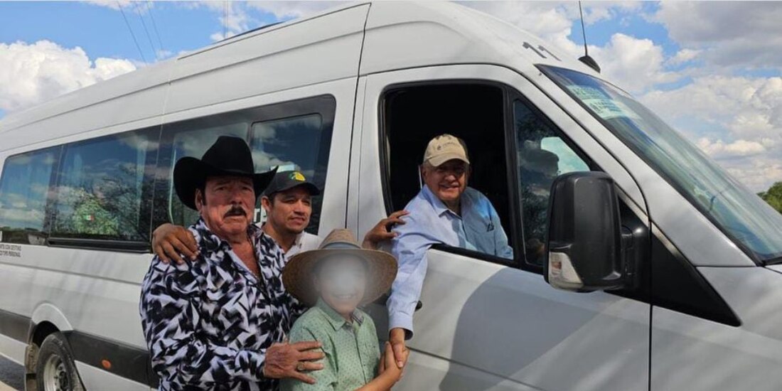 AMLO supervisa avance de la Presa el Cuchillo en Nuevo León.