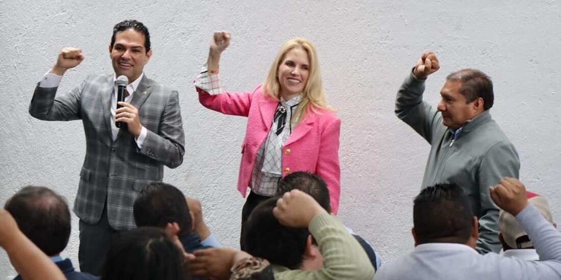 Respaldan autoridades auxiliares de 3 periodos municipales la gestión de Romina Contreras.