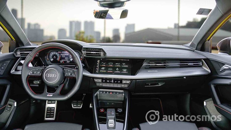 Cargador inalámbrico para smartphone.