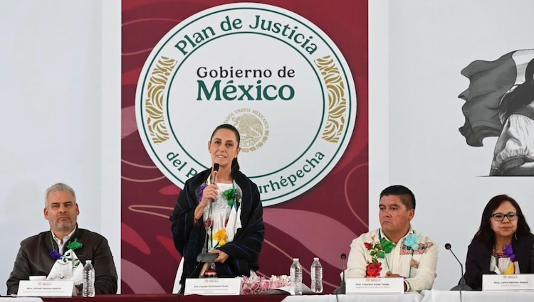 Durante su recorrido de trabajo por el Estado de Michoacán, la titular del Ejecutivo Federal validó los avances en materia de comunicación comunitaria.