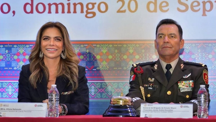 El mensaje institucional sobre la trascendencia de la formación castrense fue pronunciado por la directora general de la Lotería Nacional, Olivia Salomón.