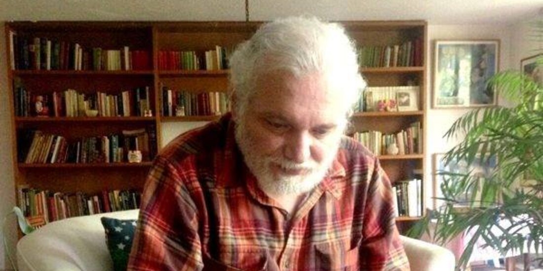 El narrador y poeta Emiliano González ganó el Premio Xavier Villaurrutia en 1978.