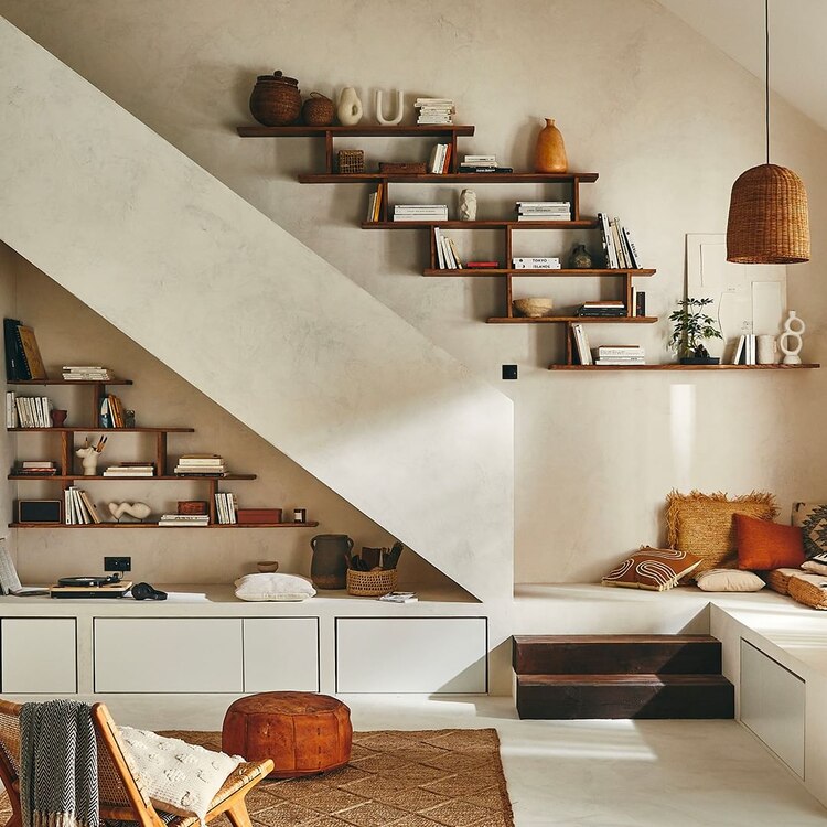 También se pueden colocar repisas para acomodar artículos o libros.