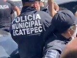 Ciudadanos mantenían un bloqueo vial en Ecatepec.