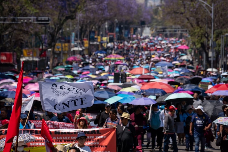 Marcha de la CNTE el 18 de marzo