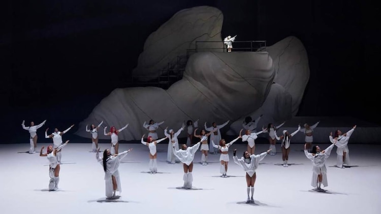 Colaboración con Nike Dunk Low