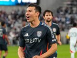 Hirving 'Chucky' Lozano festeja uno de sus goles con el San Diego FC en el triunfo sobre FC Dallas en la MLS.
