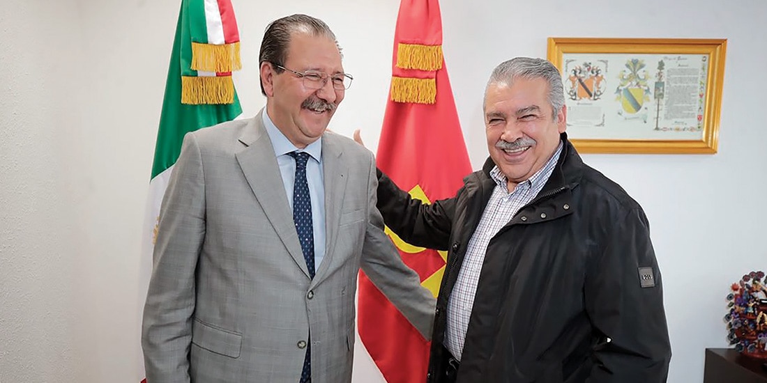 Reginaldo Sandoval y Raúl Morón, ayer, en reunión.