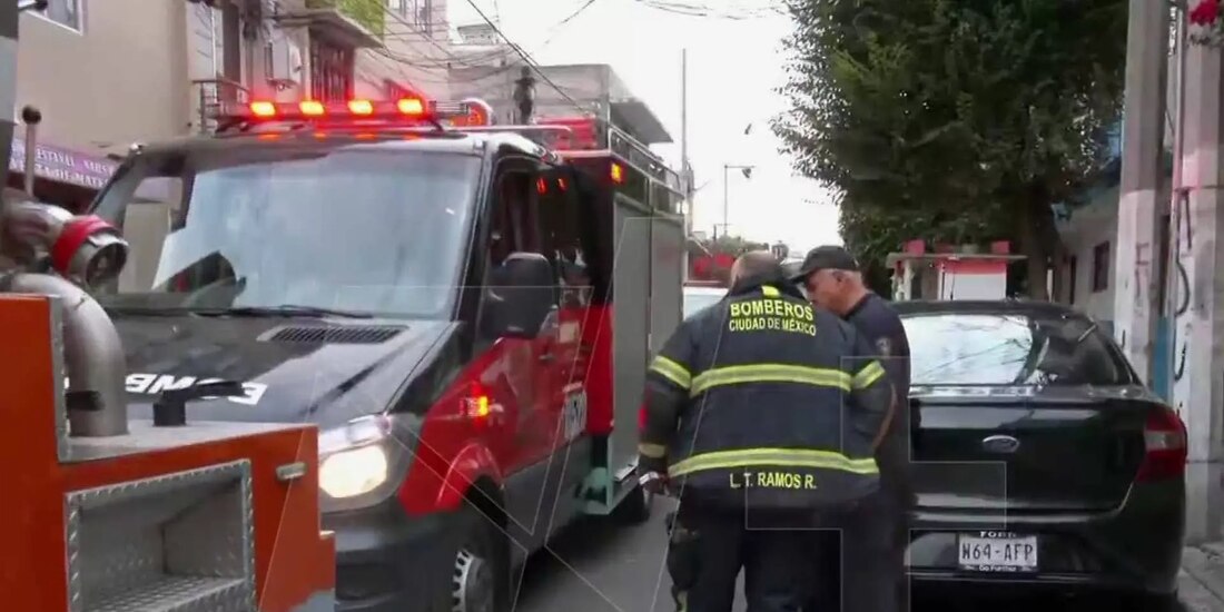 Bomberos llegaron al lugar del siniestro.