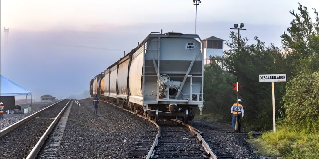 Foto temática de proyecto ferroviario en México.