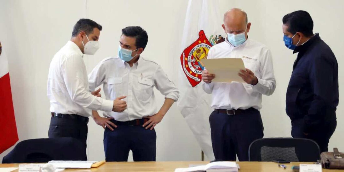 La reunión se realizó para lograr el reordenamiento del sector salud oaxaqueño, derivado del término de vigencia de dos mil 125 plazas eventuales que no cuentan con fuente de financiamiento.