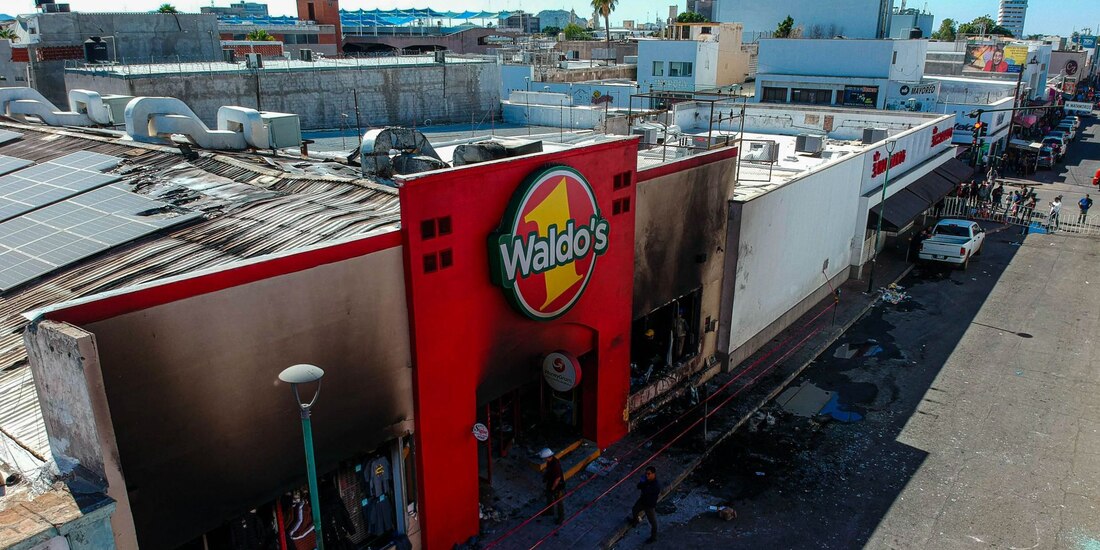 La sucursal de Waldo´s en donde se registró una explosión e incendio con saldo de 23 personas muertas