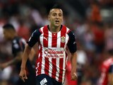 Roberto "Piojo" Alvarado durante un partido con las Chivas.