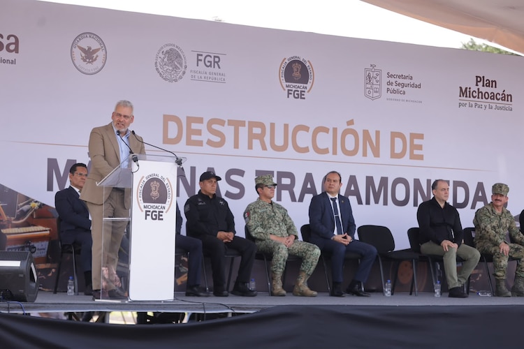 Fiscalía y Gobierno de Michoacán coordinan acciones para erradicar delitos vinculados a juegos ilegales.