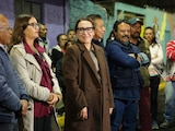 Azucena Cisneros Coss encabeza el corte de listón inaugural del nuevo Sendero Seguro en la colonia Nueva Aragón.