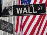 Wall Street abre a la baja tras amenaza de Trump de más aranceles a China