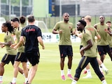 EL ENTRENAMIENTO de los canadienses, ayer, en Toronto