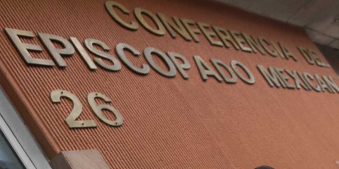 Aspecto de la fachada de la Conferencia del Episcopado Mexicano