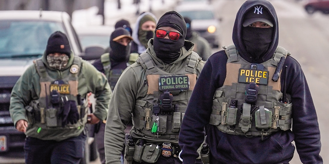 Se espera que los agentes del ICE en el terreno cuenten con cámaras corporales para finales de noviembre, según el secretario de Seguridad Nacional de EU, Markwayne Mullin.