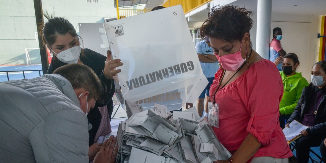 Apenas cerraron las casillas, empezó el recuento de votos en esta casilla ubicada en el estado de Hidalgo.
