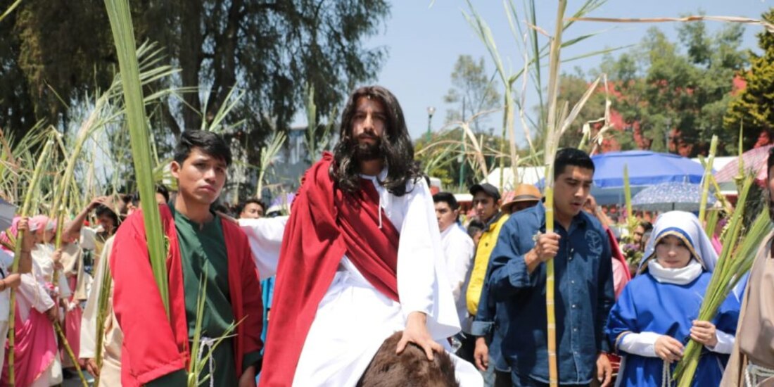 Representación de Semana Santa en Cuajimalpa.
