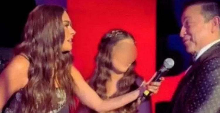 Juan Carlos Guerrero durante la fiesta de XV años de Mafer