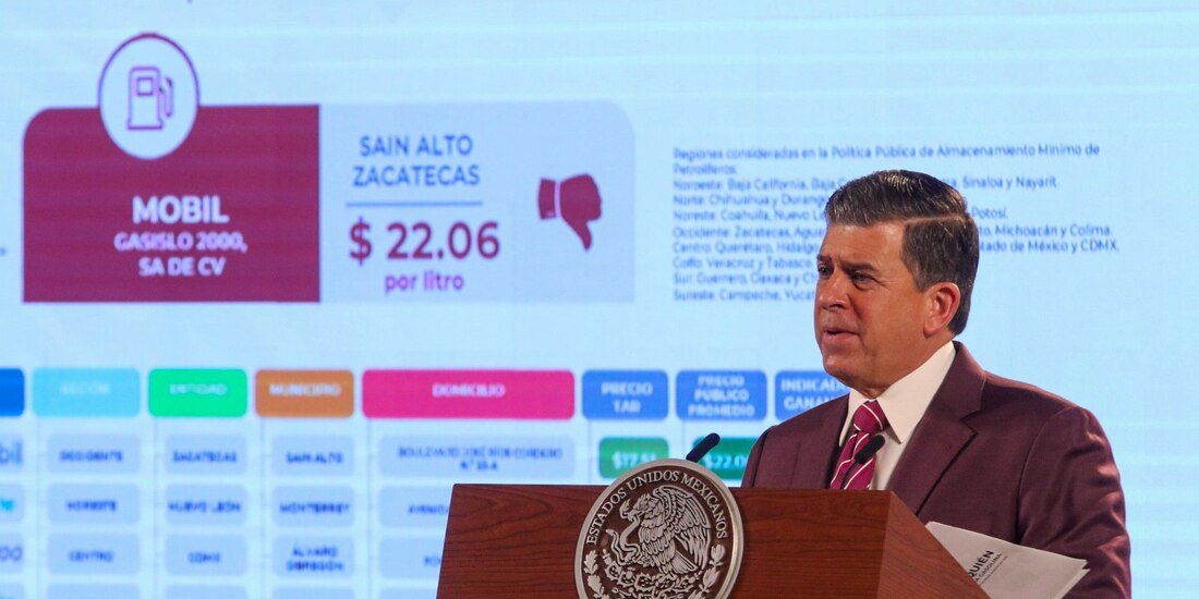 Ricardo Sheffield Padilla en conferencia matutina de este lunes.