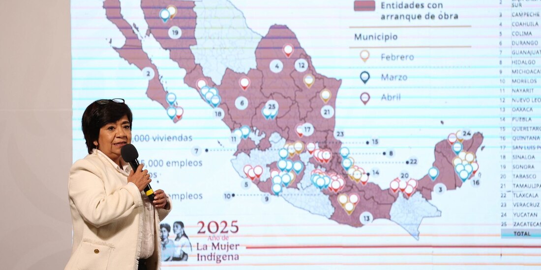 Edna Vega Rangel, titular de la SEDATU, muestra el plan nacional de vivienda y como se configurará en la República Mexicana, durante la mañanera del pueblo