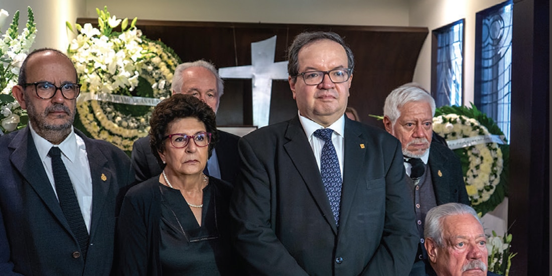 De izq. a der.: Rodrigo Martínez Baracs, Silvia Molina, Leonardo Lomelí, Adolfo Castañón y Gonzalo Celorio.