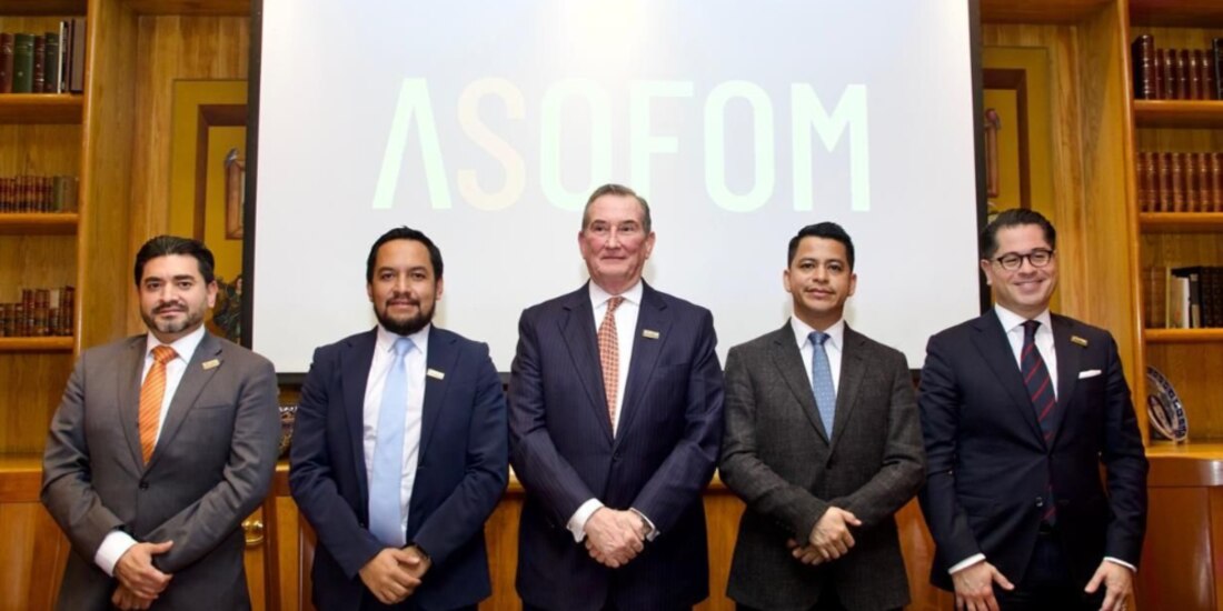 Directivos de la Asofom, ayer, en conferencia de prensa en las instalaciones del Club de Banqueros.