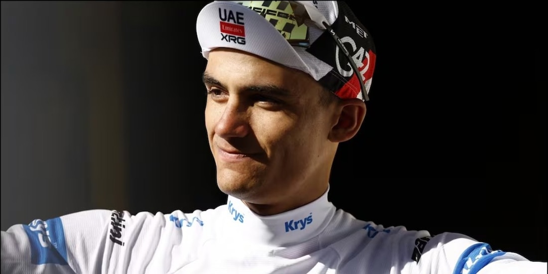 Isaac del toro cruzó la meta de la etapa 18 del Tour de France con los líderes
