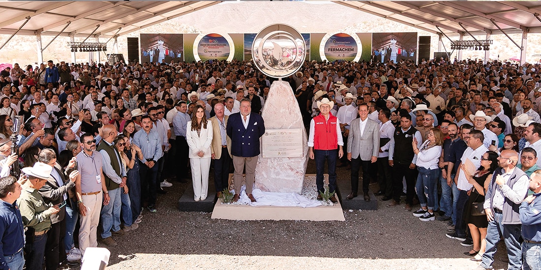 inicio de la ejecución del proyecto, ayer, en el municipio duranguense.