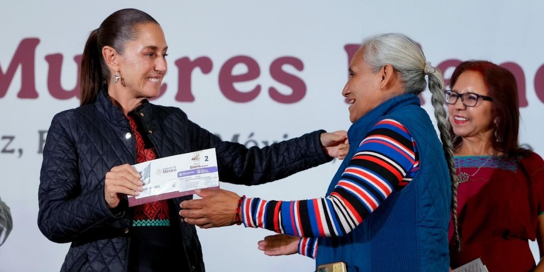 La Presidenta de la República, Claudia Sheinbaum, encabezó la distribución de tarjetas del programa social en la zona conurbada.