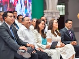 Al centro de la imagen la Gobernadora constitucional de Aguascalientes.