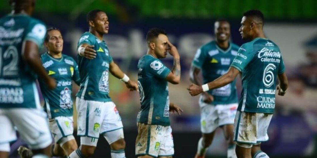 León le roba delantero a Chivas y Cruz Azul para el siguiente campeonato.