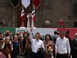 Rutilio Escandón, gobernador de Chiapas, asistió este domingo al sexto informe de AMLO.