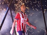 Javier 'Chicharito' Hernández durante su presentación con Chivas en el Estadio AKRON, el pasado 27 de enero.