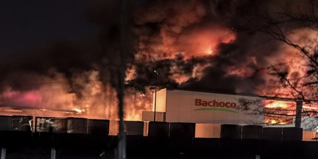 Incendio en planta de Bachoco, en Lagos de Moreno, Jalisco.