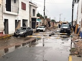 LA ZONA cero permanecía ayer desolada, incomunicada porque no hay luz.