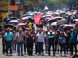 Integrantes de la CNTE, en un plantón instalado en la avenida Reforma.